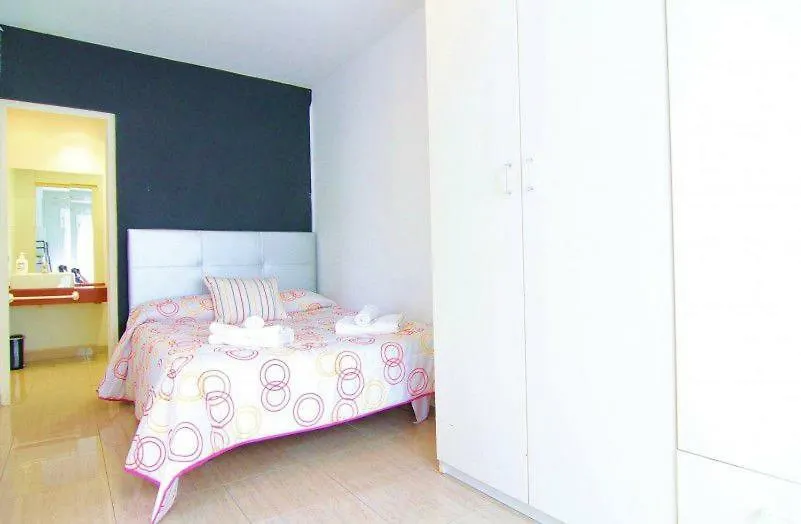 ברצלונה Independencia Apartment 242 ספרד