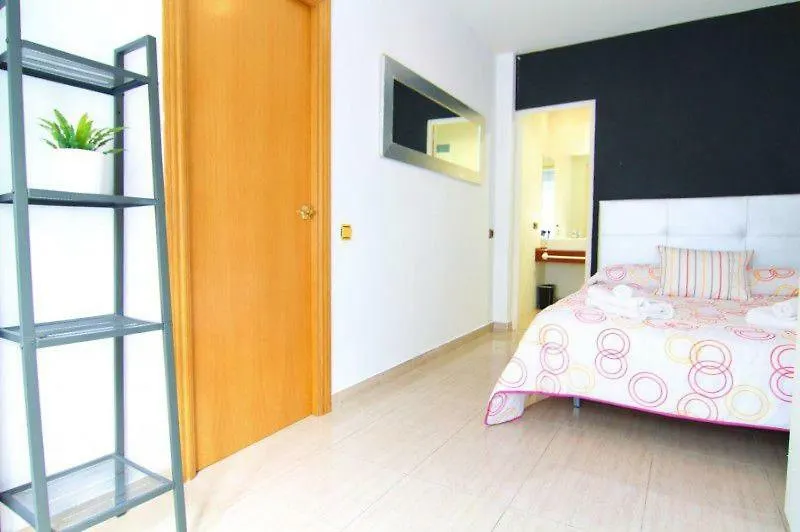 Independencia Apartment 242 바르셀로나